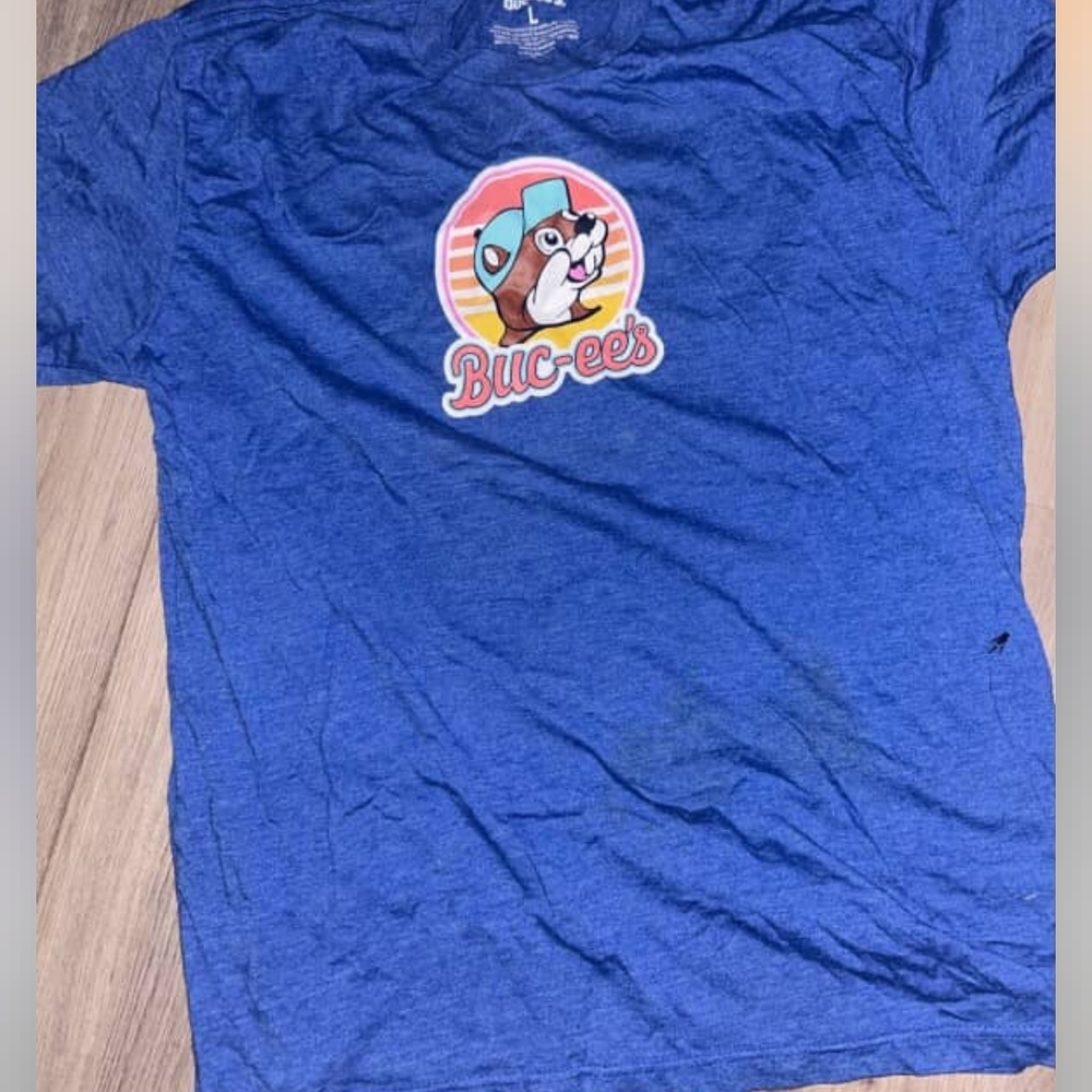 Blue Buc-ee's Graphic T-Shirt Size L